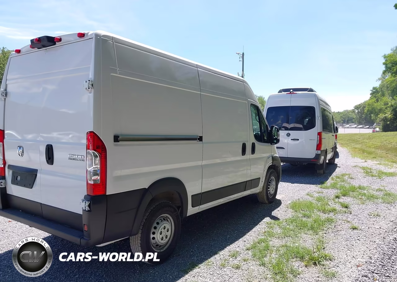 2025 Ram Promaster 2500 Tradesman High Roof 136 Wb W-Pass Seat VIN:3C6LRVCG6SE512002 - 4