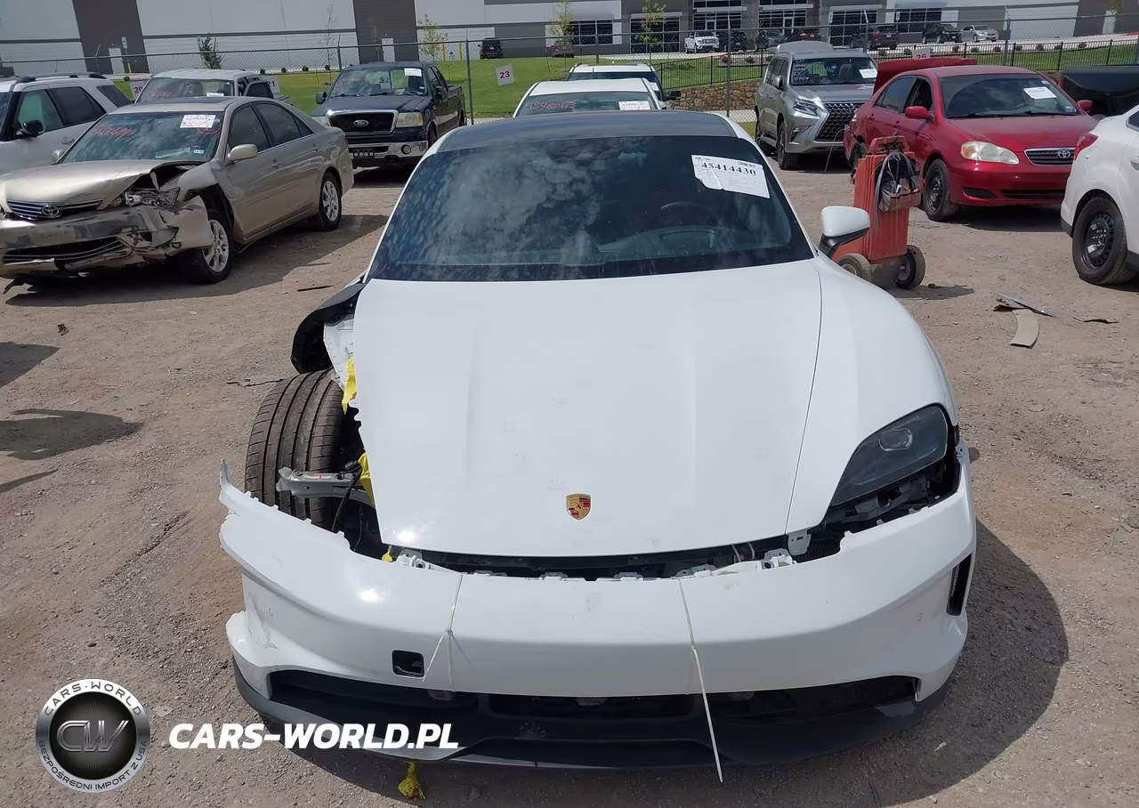 2025 Porsche Taycan 4 VIN:WP0AA2Y12SSA13045 - 13