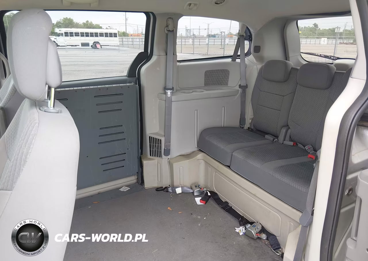2010 Dodge Grand Caravan Se VIN:2D4RN4DE2AR497584 - 8