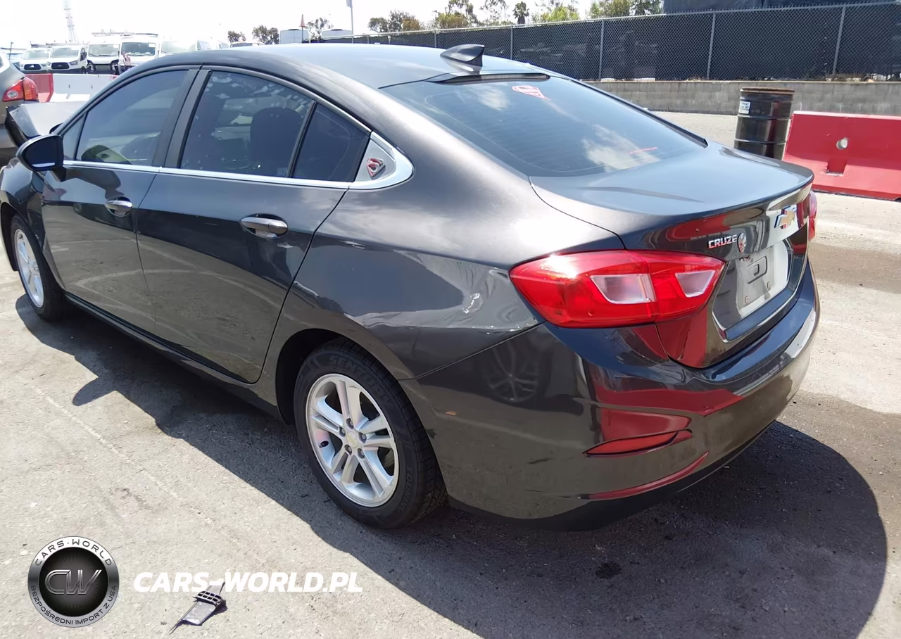 2017 Chevrolet Cruze Lt Auto VIN:1G1BE5SMXH7191669 - 3