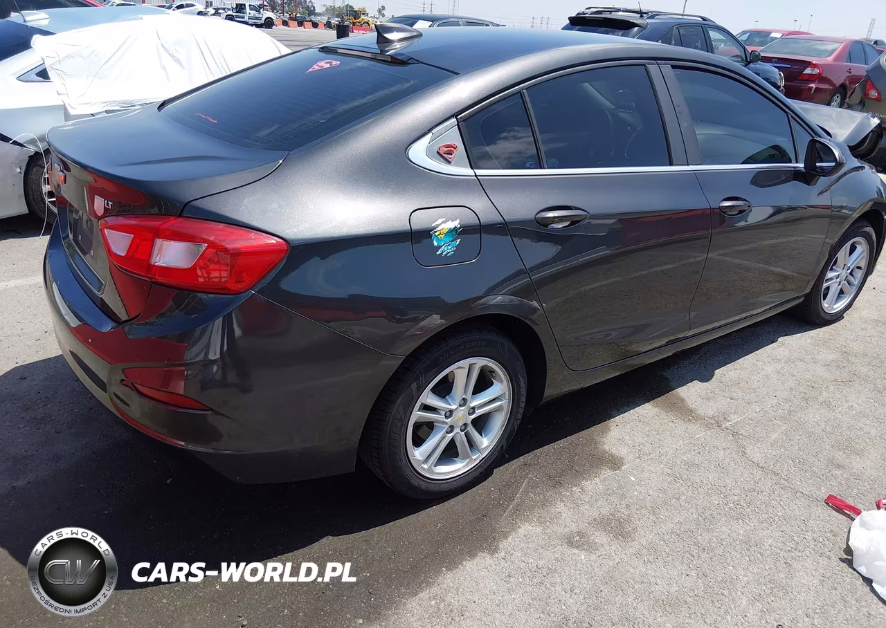 2017 Chevrolet Cruze Lt Auto VIN:1G1BE5SMXH7191669 - 4