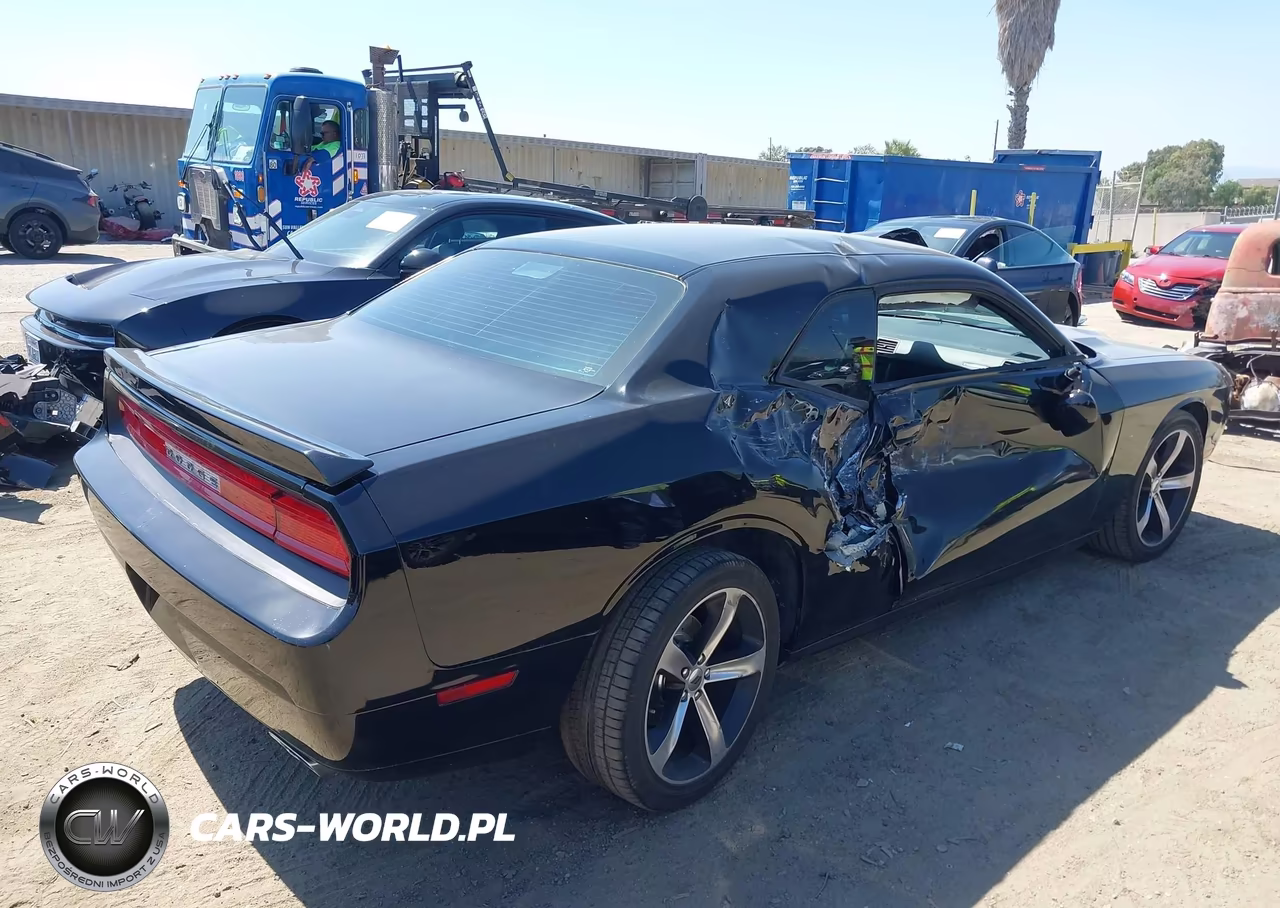 2014 Dodge Challenger Sxt VIN:2C3CDYAG5EH280615 - 4