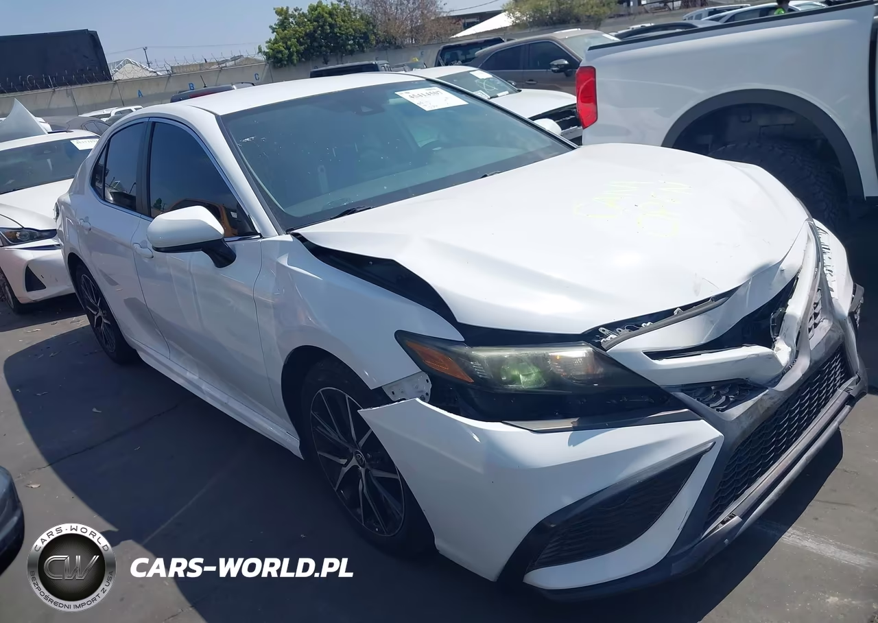 2021 Toyota Camry Se – zdjęcie 1 z 17