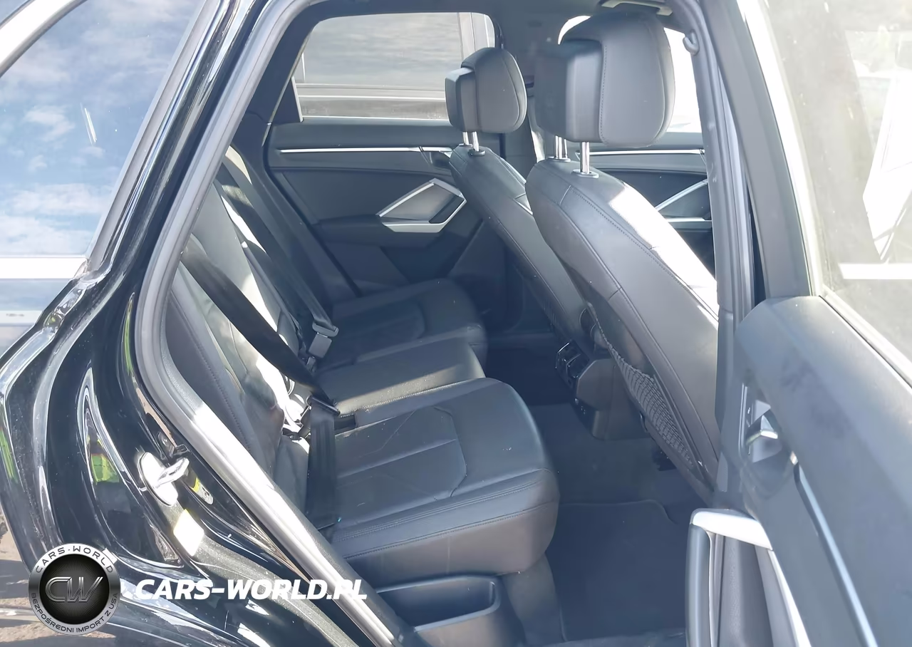 2020 Audi Q3 Premium 45 Tfsi Quattro Tiptronic VIN:WA1AECF34L1023606 - 8