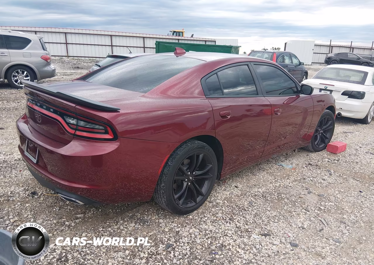 2018 Dodge Charger Sxt Plus Rwd VIN:2C3CDXHG6JH164110 - 4