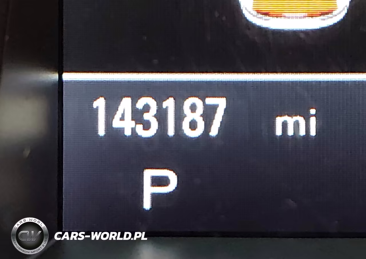2011 Audi A5 2.0T Premium VIN:WAULFAFR8BA049853 - 17