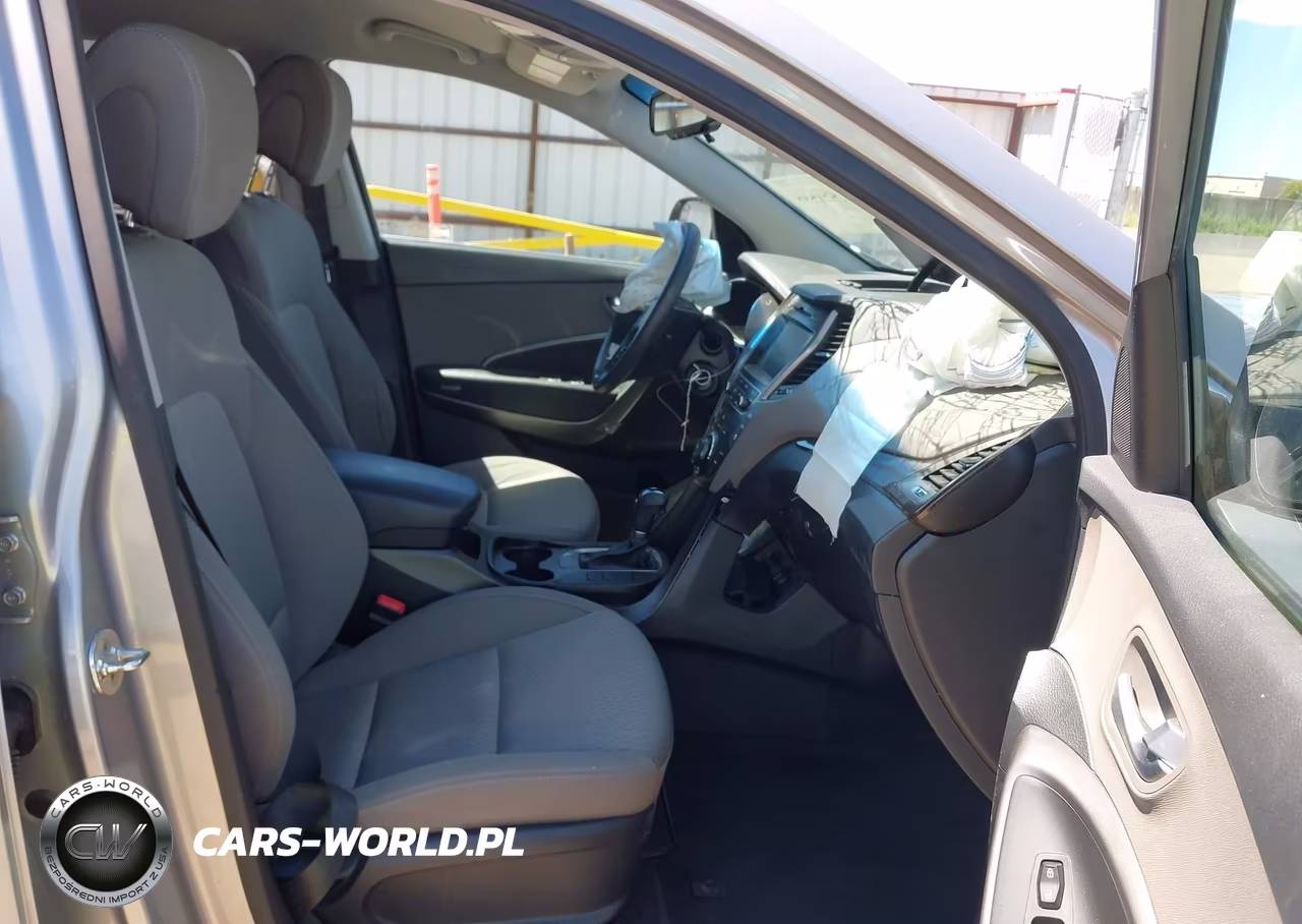 2018 Hyundai Santa Fe Se VIN:KM8SM4HF5JU278749 - 5