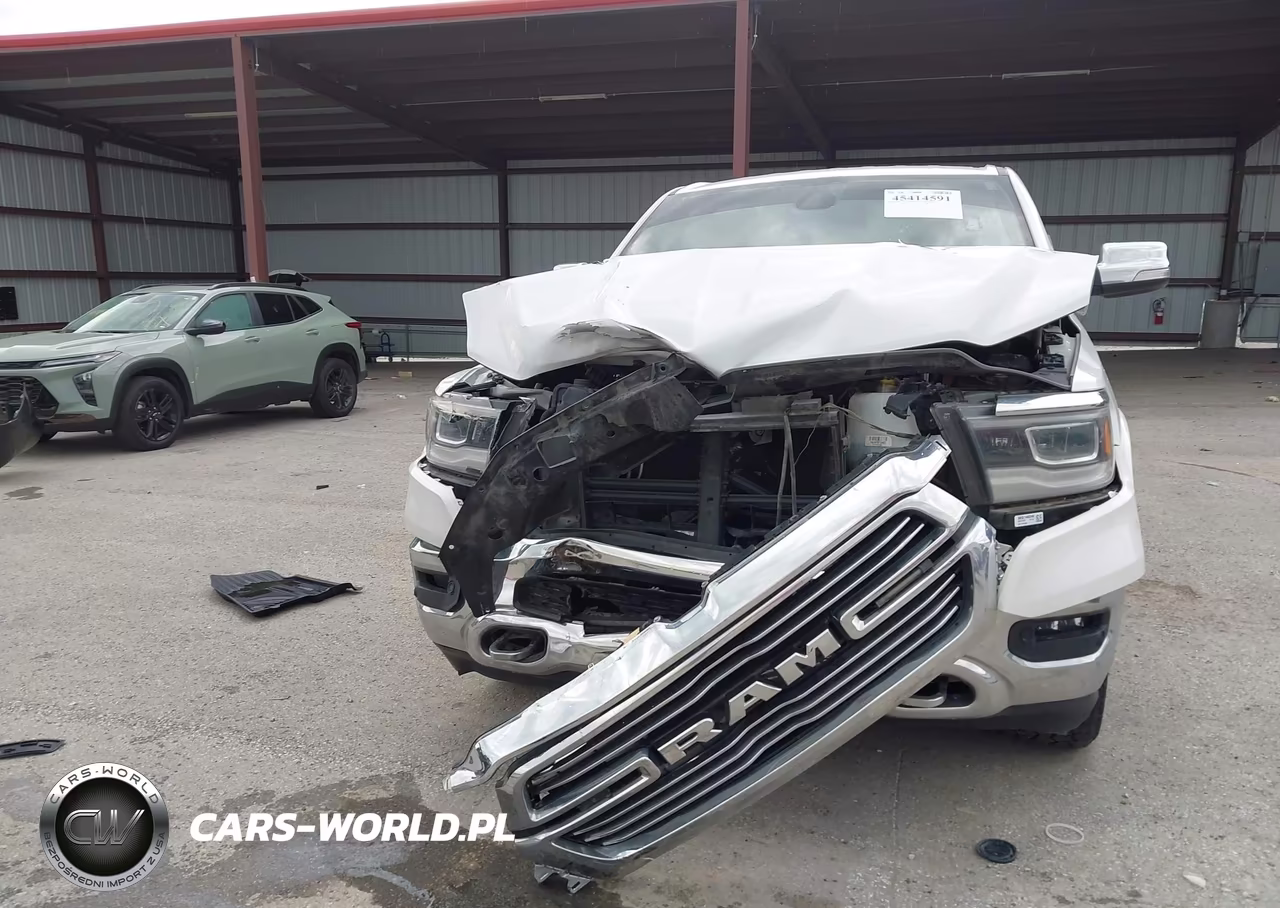 2019 Ram 1500 Laramie 4X4 5'7 Box VIN:1C6SRFJT7KN637829 - 13