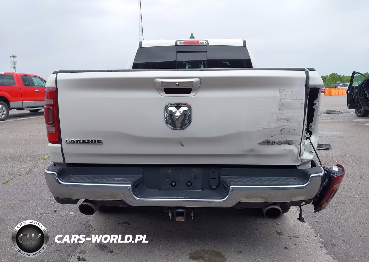 2019 Ram 1500 Laramie 4X4 5'7 Box VIN:1C6SRFJT7KN637829 - 17