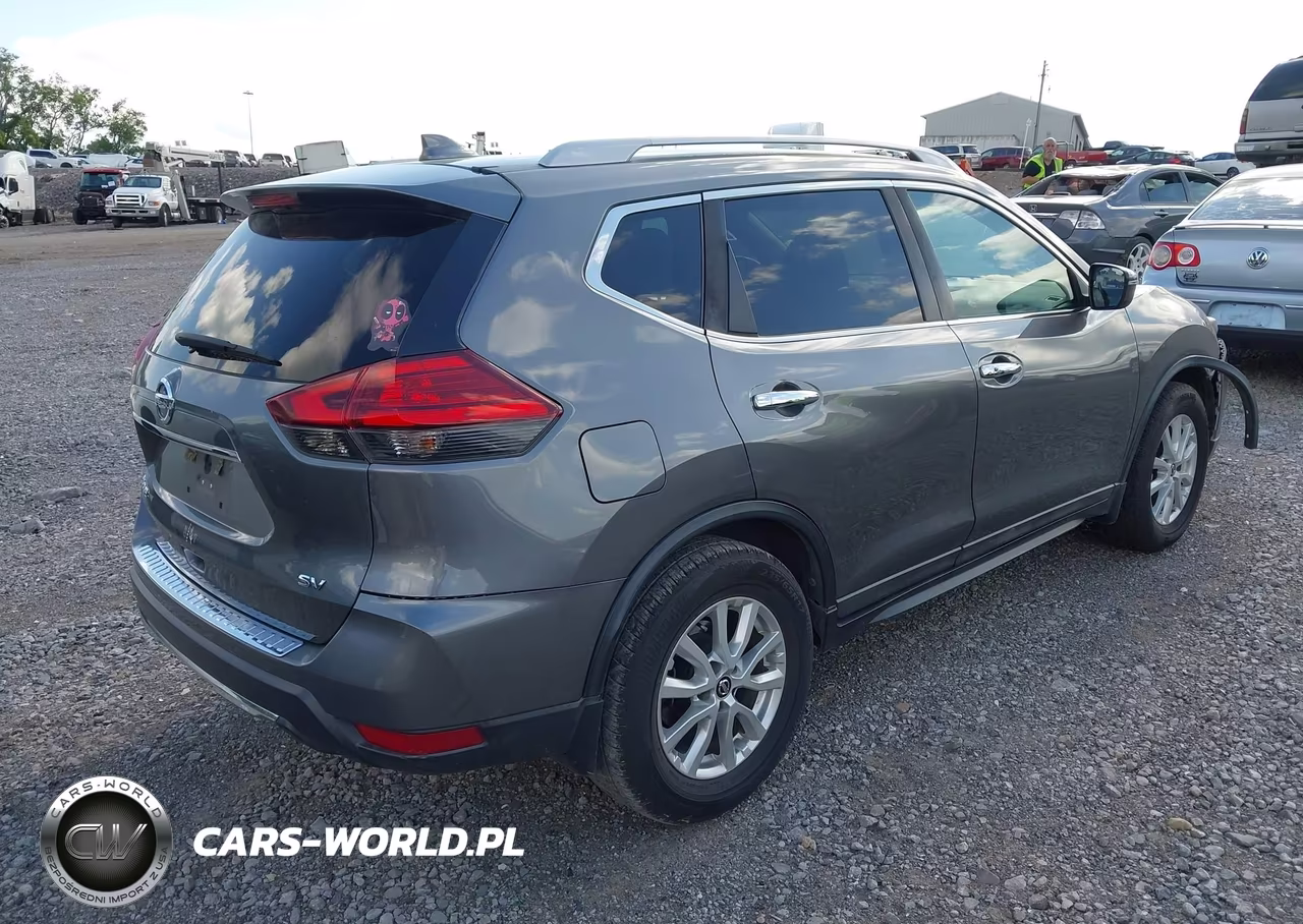 2017 Nissan Rogue Sv VIN:5N1AT2MT9HC869519 - 4
