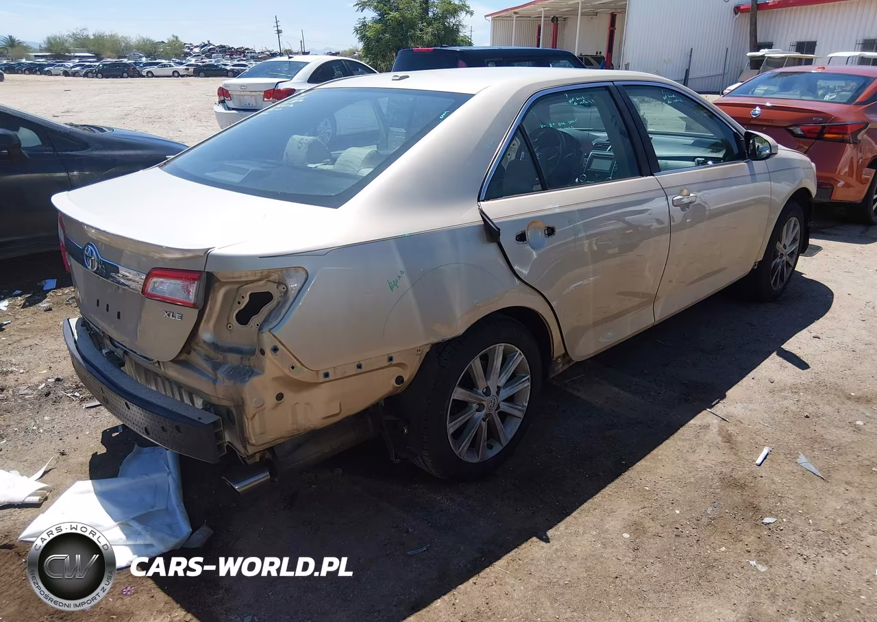 2012 Toyota Camry Xle VIN:4T4BF1FK5CR172934 - 4