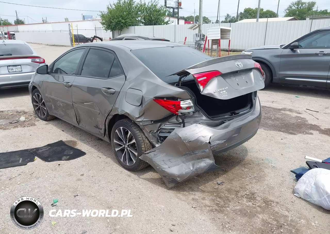 2019 Toyota Corolla Se VIN:2T1BURHE7KC208032 - 3