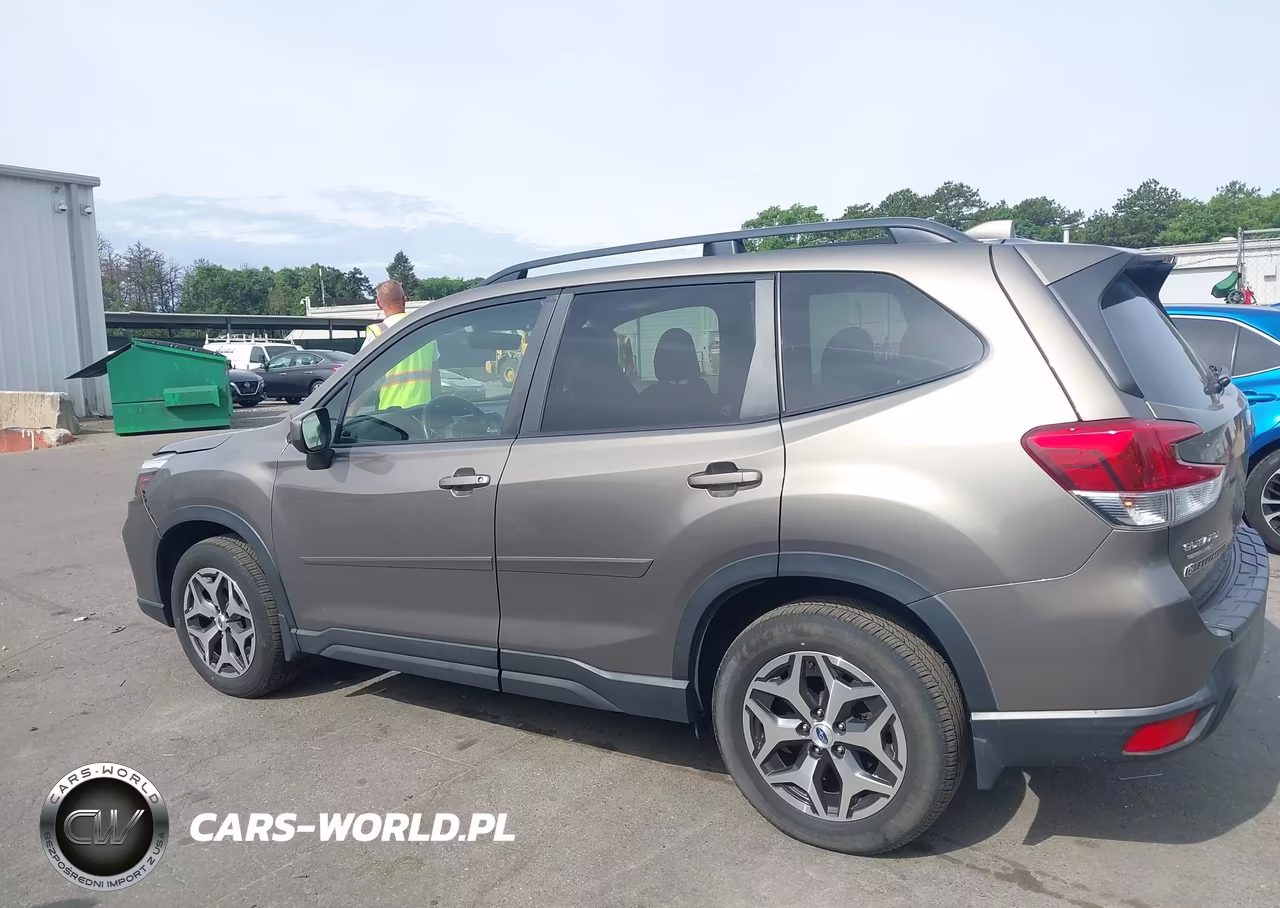 2019 Subaru Forester Premium VIN:JF2SKAGC6KH466515 - 14