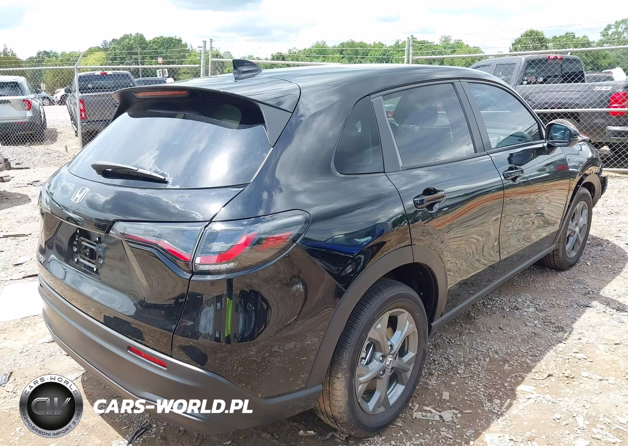2026 Honda Hr-V 2Wd Lx VIN:3CZRZ1H35TM741113 - 4