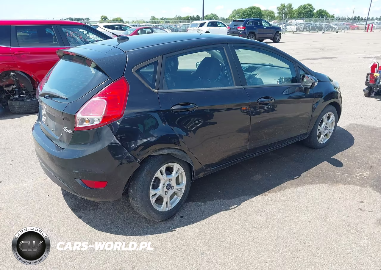 2015 Ford Fiesta Se VIN:3FADP4EJ1FM167517 - 4