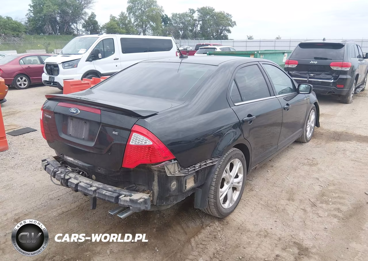 2012 Ford Fusion Se VIN:3FAHP0HA3CR124754 - 4