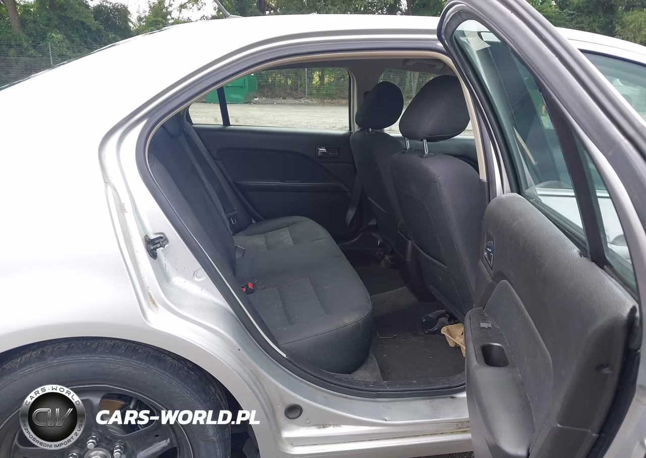 2011 Ford Fusion Se VIN:3FAHP0HA2BR144721 - 8
