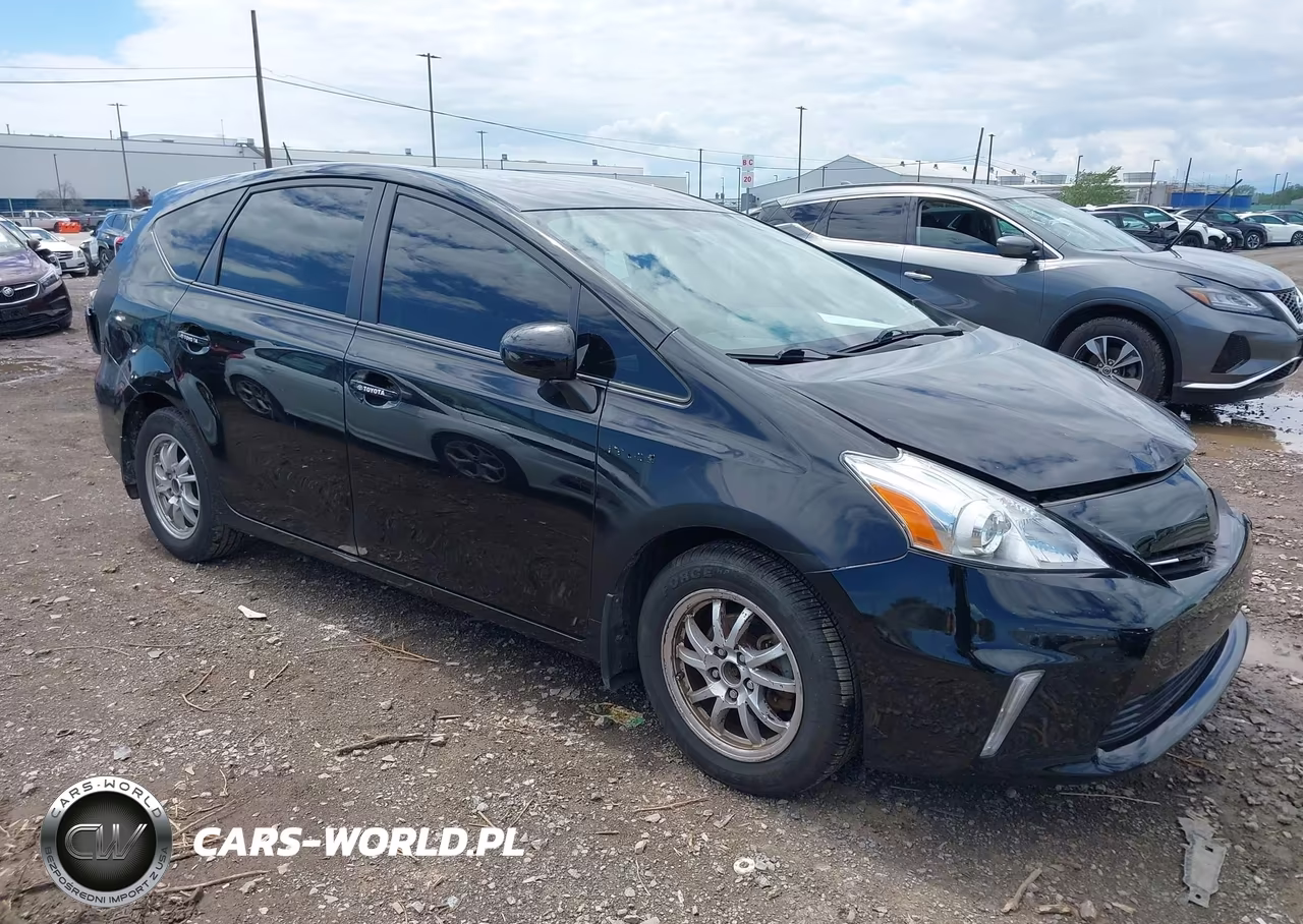 2012 Toyota Prius V Three – zdjęcie 1 z 18