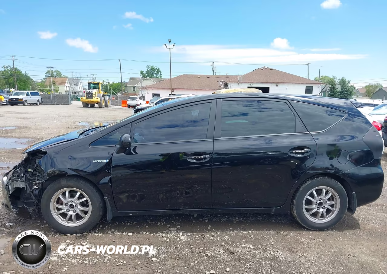 2012 Toyota Prius V Three VIN:JTDZN3EU6C3054654 - 14