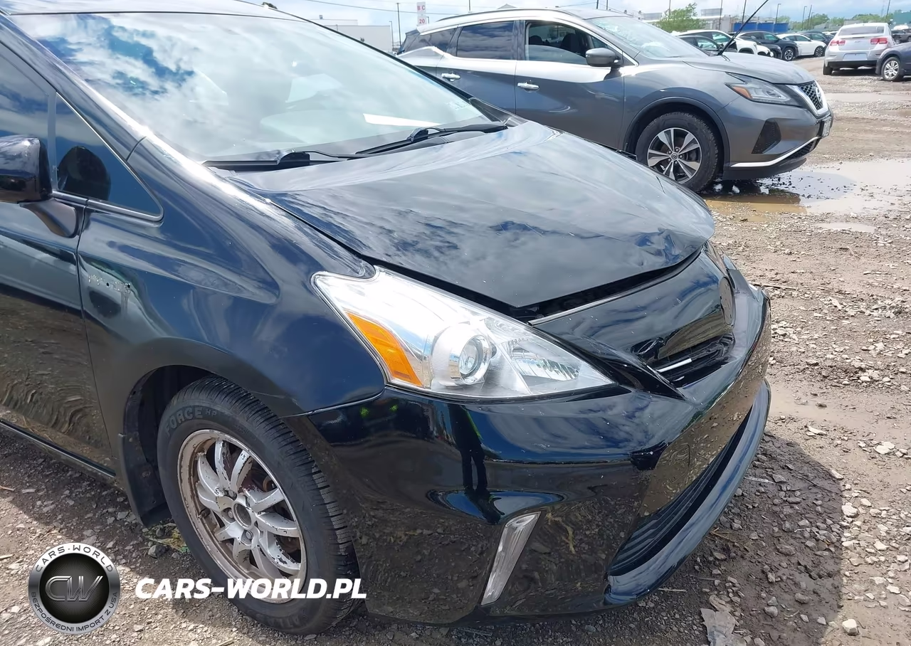 2012 Toyota Prius V Three VIN:JTDZN3EU6C3054654 - 18