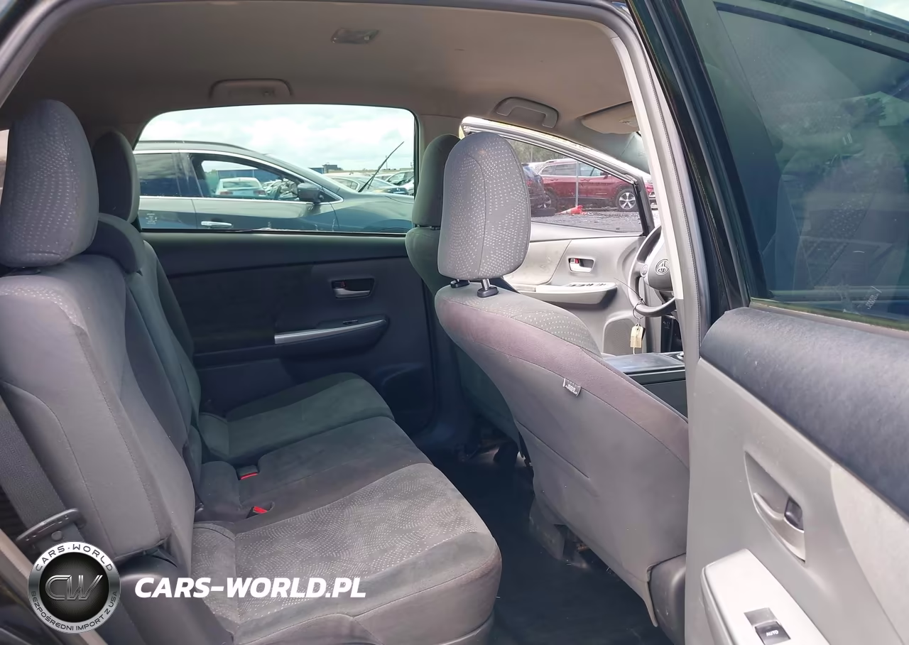 2012 Toyota Prius V Three VIN:JTDZN3EU6C3054654 - 8