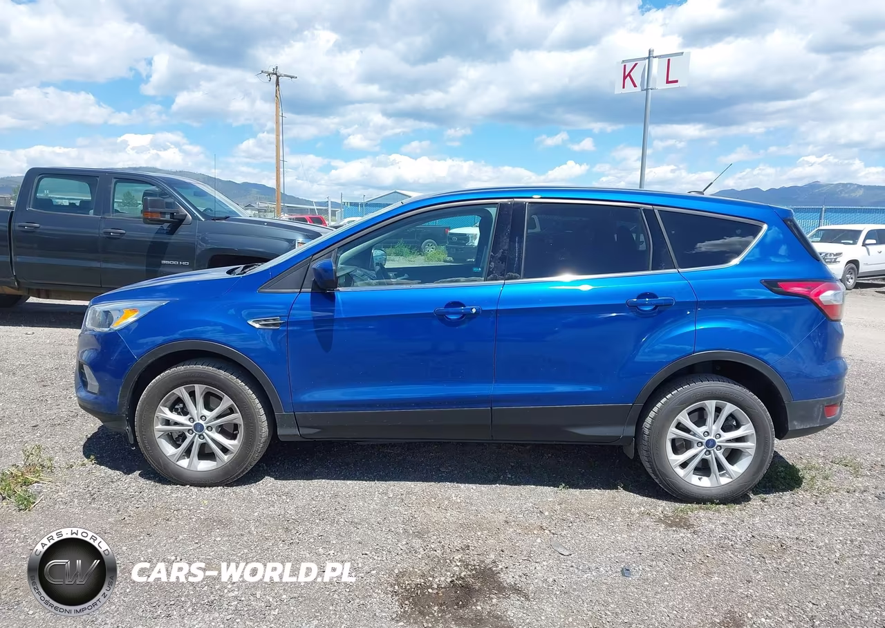 2017 Ford Escape Se VIN:1FMCU9GD0HUE18556 - 14