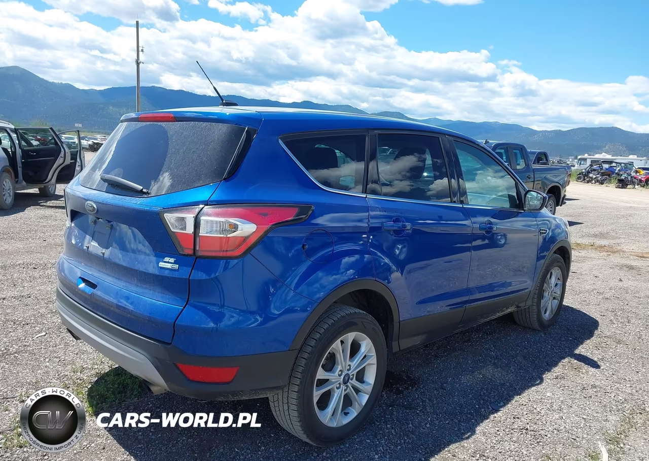 2017 Ford Escape Se VIN:1FMCU9GD0HUE18556 - 4