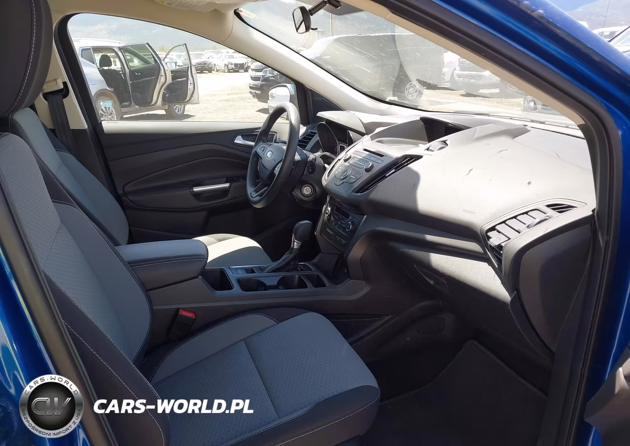 2017 Ford Escape Se VIN:1FMCU9GD0HUE18556 - 5