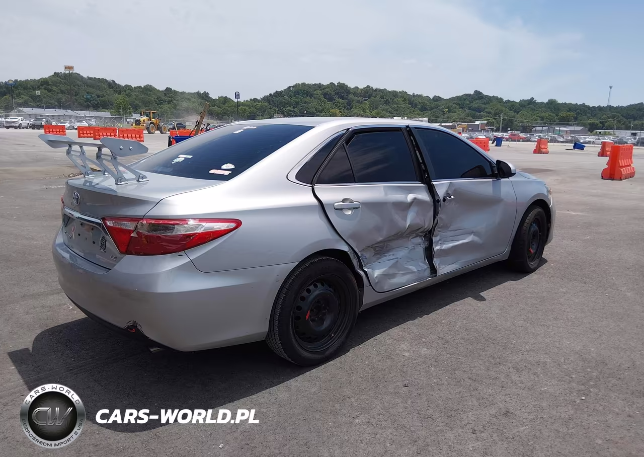 2016 Toyota Camry Le VIN:4T4BF1FK1GR538510 - 4