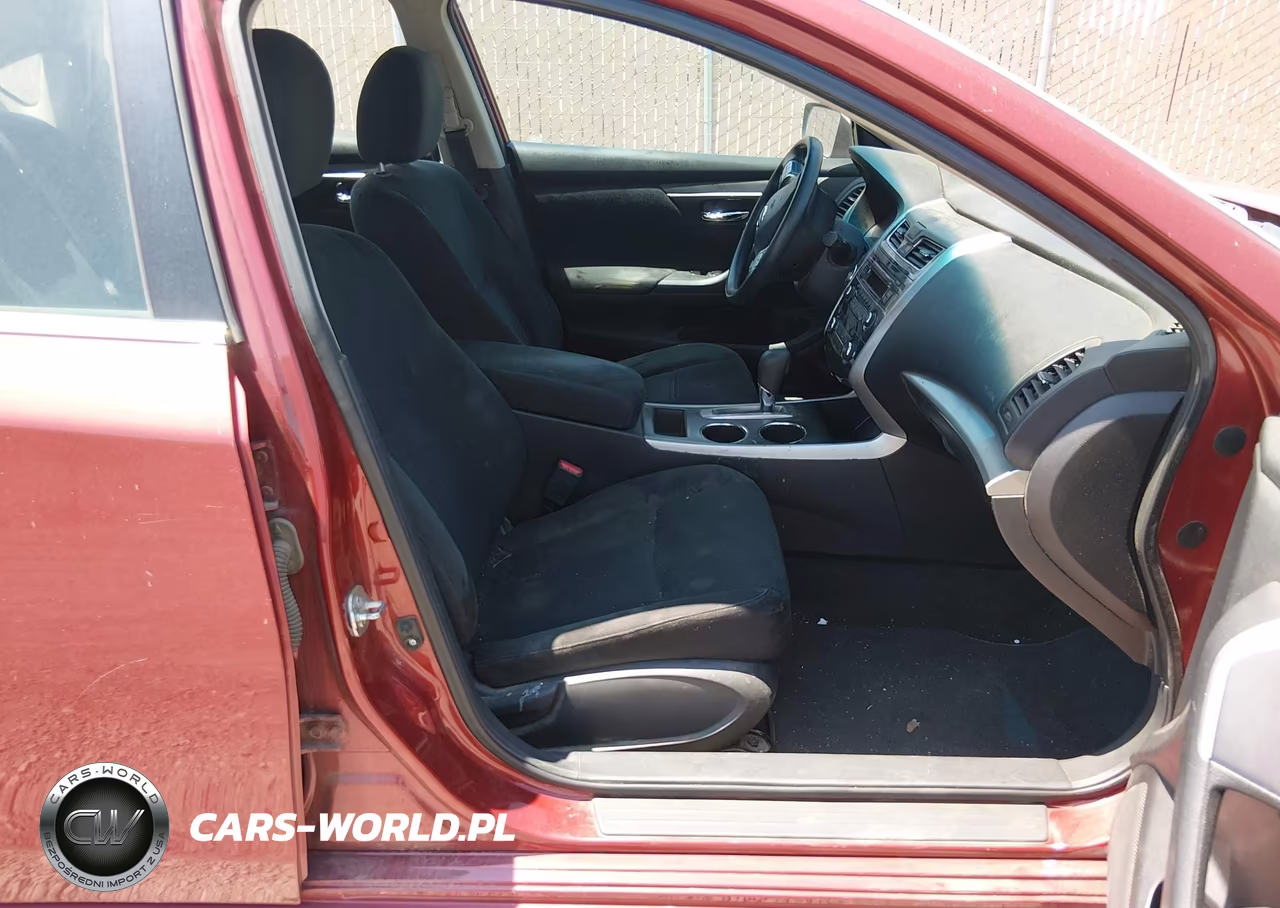 2015 Nissan Altima 2.5 S VIN:1N4AL3AP4FN368952 - 5