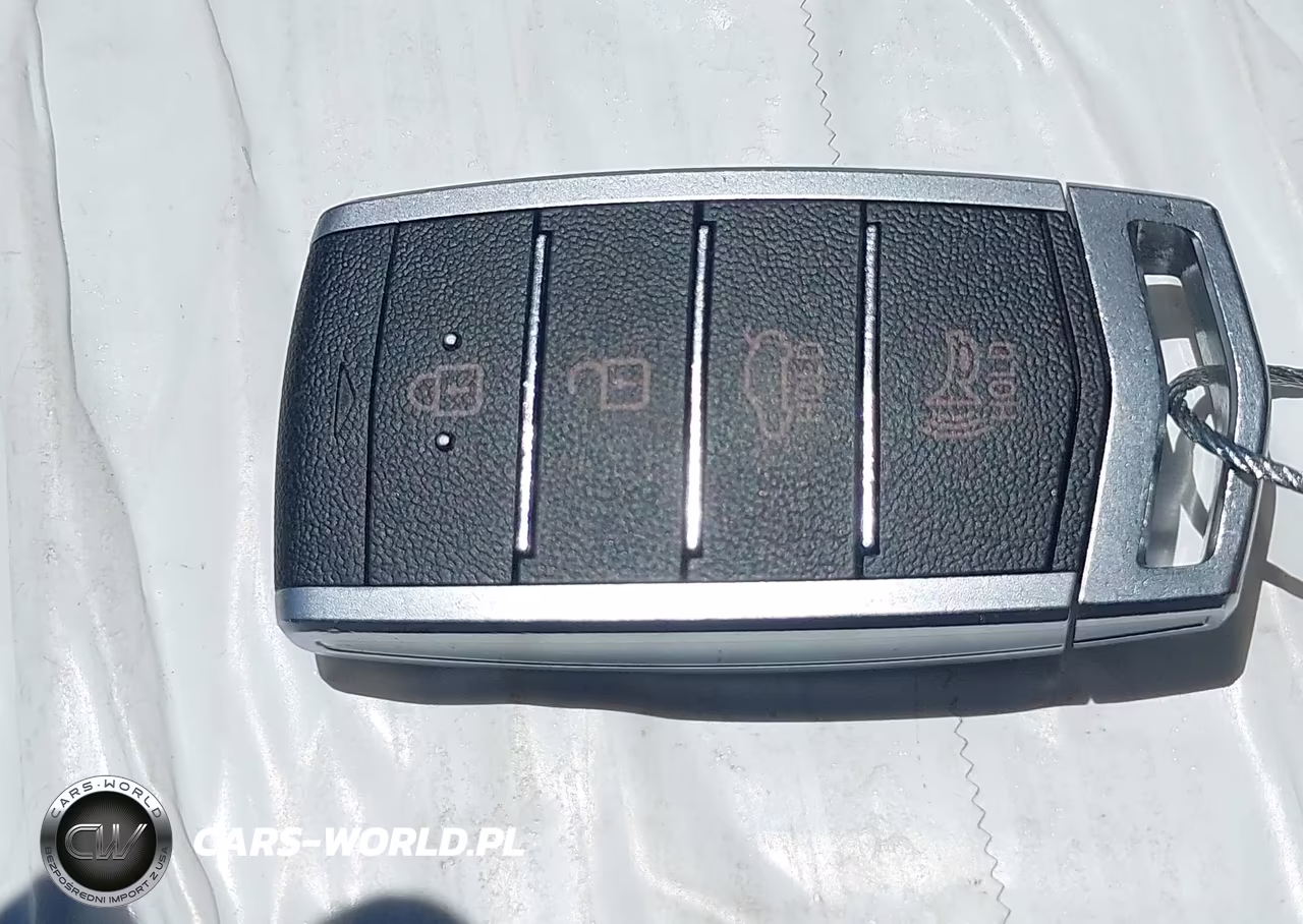 2018 Genesis G80 3.8 VIN:KMHGN4JE7JU237320 - 11