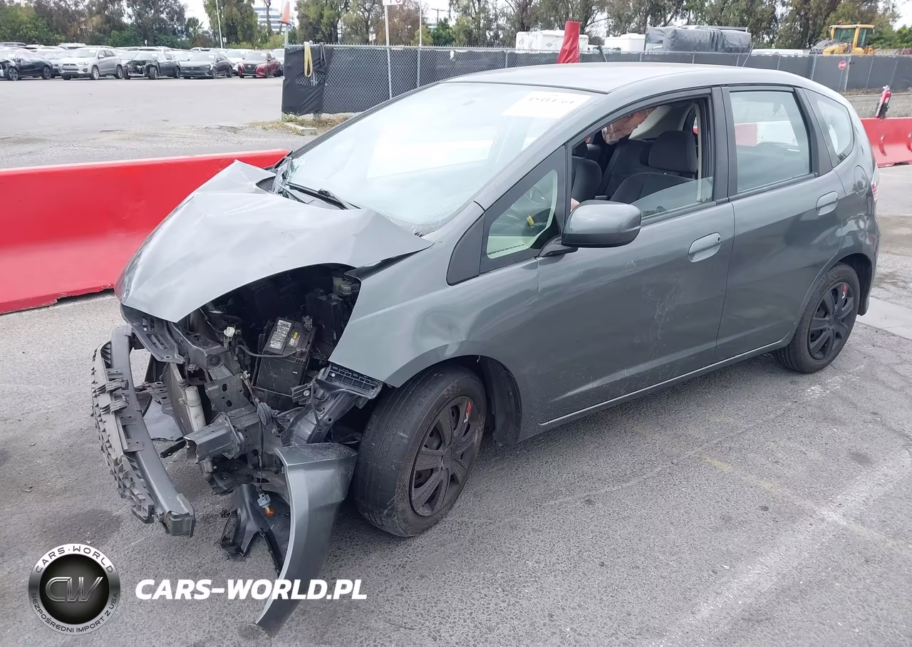 2013 Honda Fit VIN:JHMGE8H30DC034570 - 2