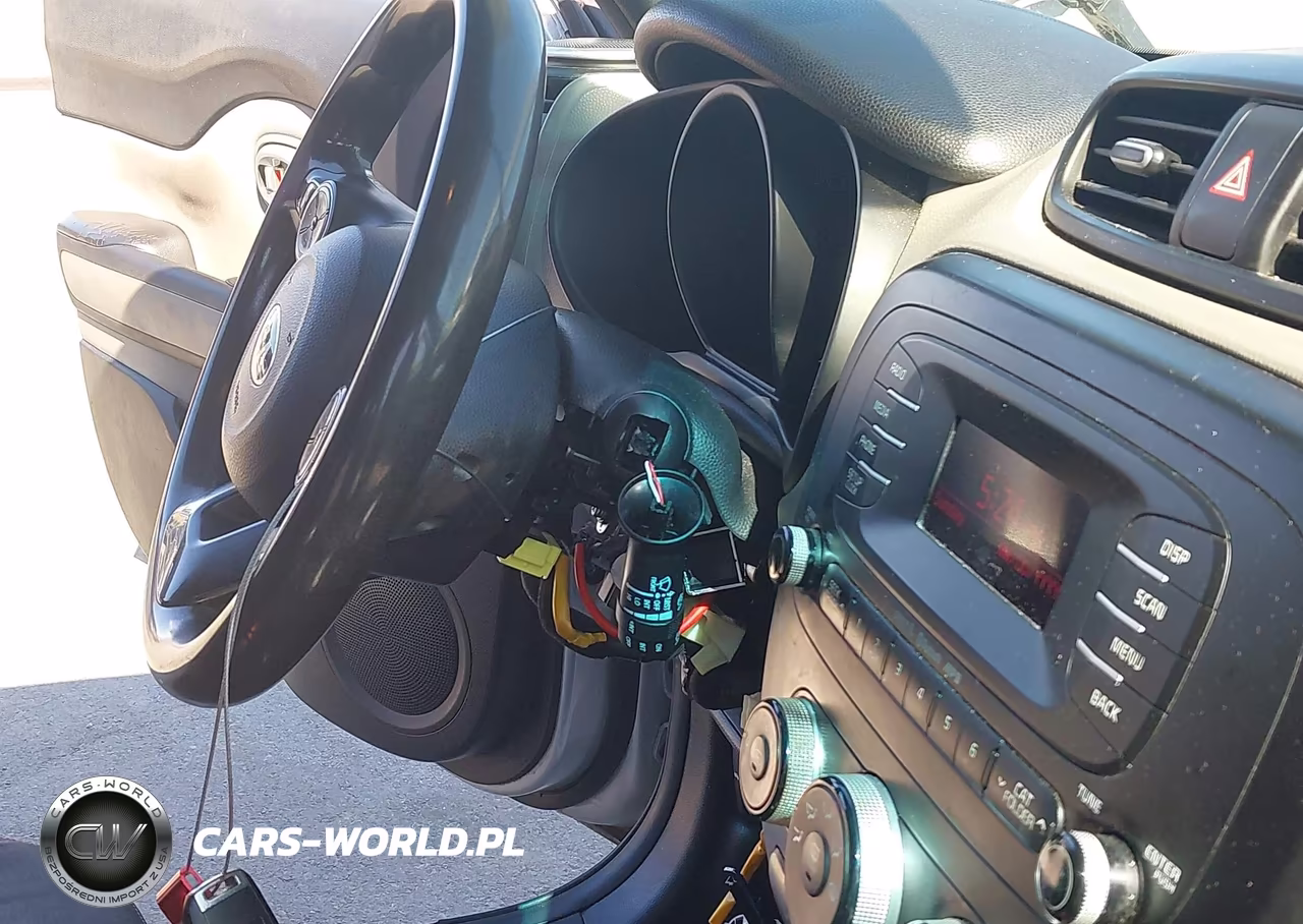 2014 Kia Soul + VIN:KNDJP3A52E7715484 - 6