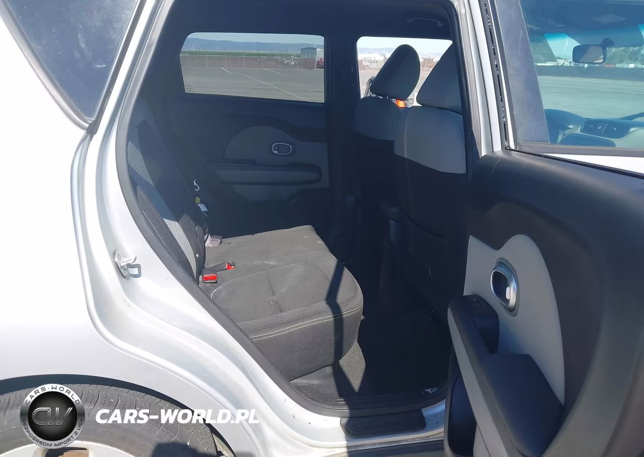 2014 Kia Soul + VIN:KNDJP3A52E7715484 - 8