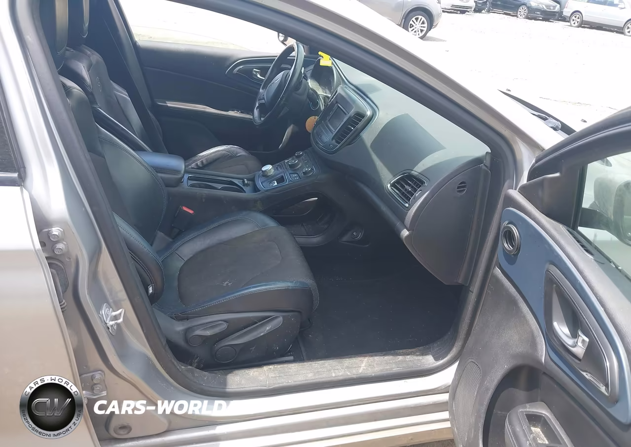 2015 Chrysler 200 S VIN:1C3CCCBG8FN614035 - 5