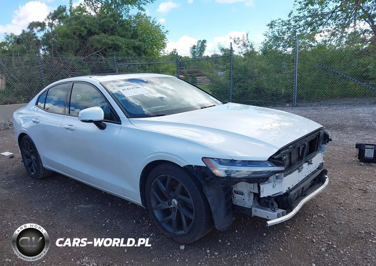 2020 Volvo S60 Momentum