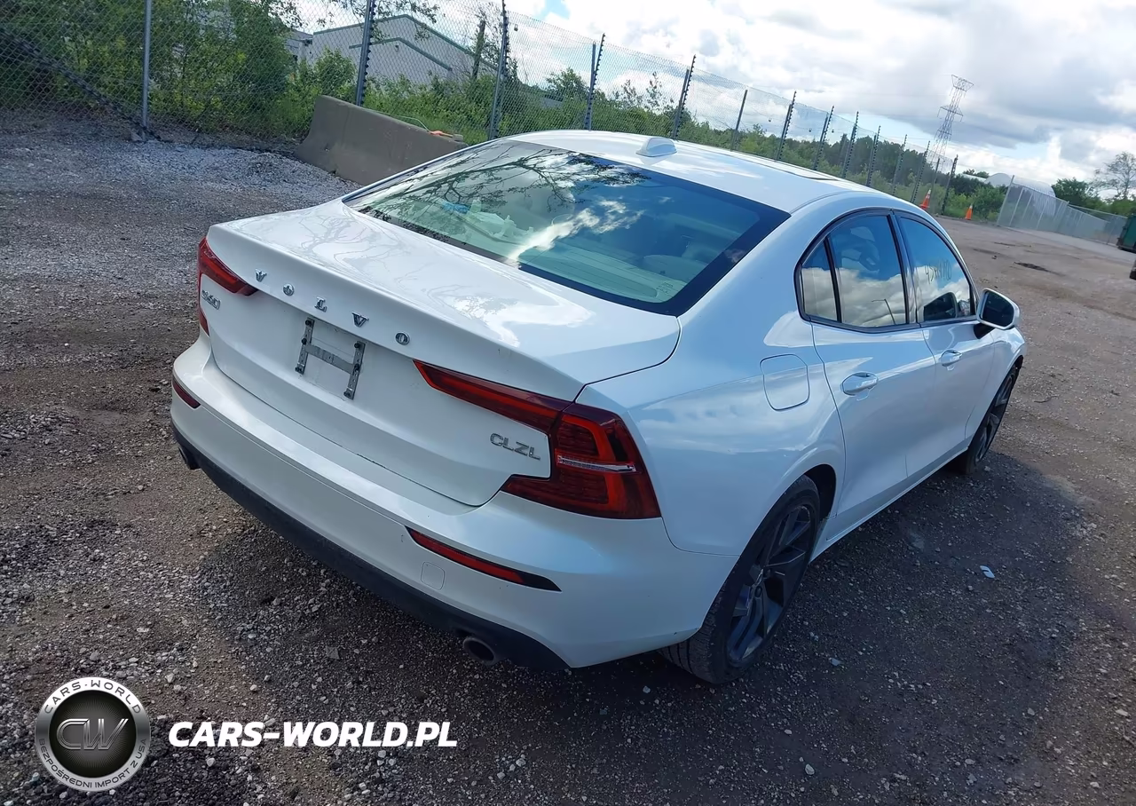 2020 Volvo S60 Momentum VIN:7JR102FK1LG041484 - 4