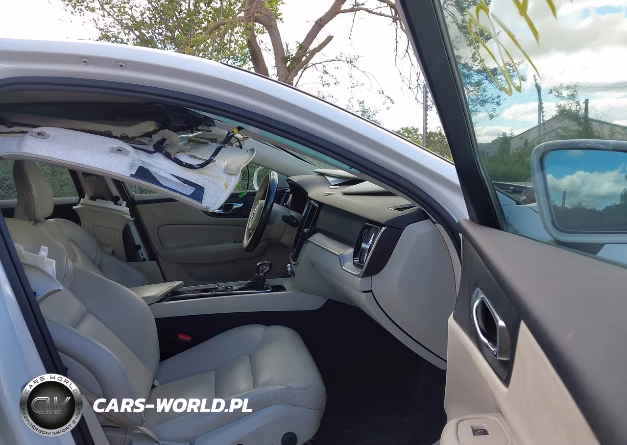 2020 Volvo S60 Momentum VIN:7JR102FK1LG041484 - 5