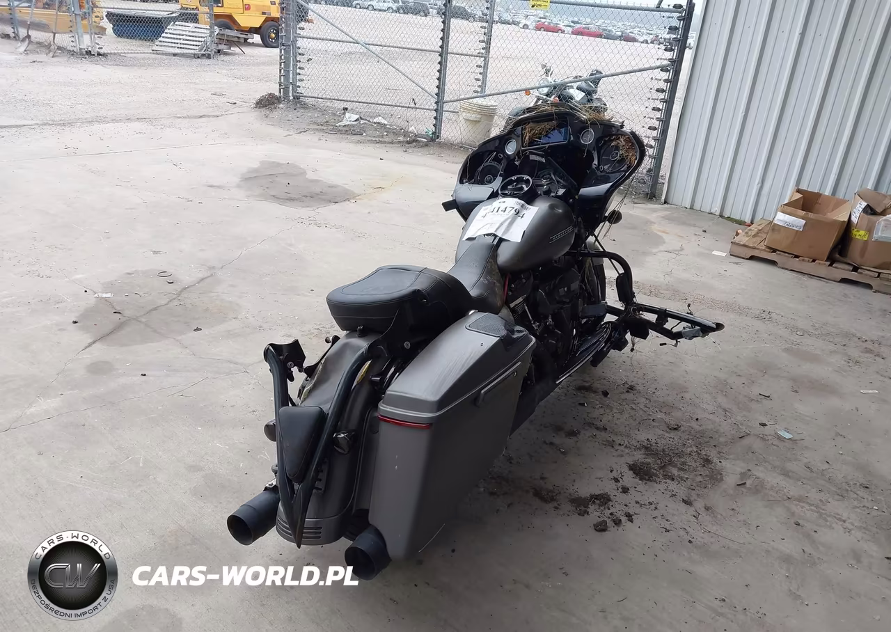 2019 Harley-Davidson Fltrxs VIN:1HD1KTP14KB618541 - 4