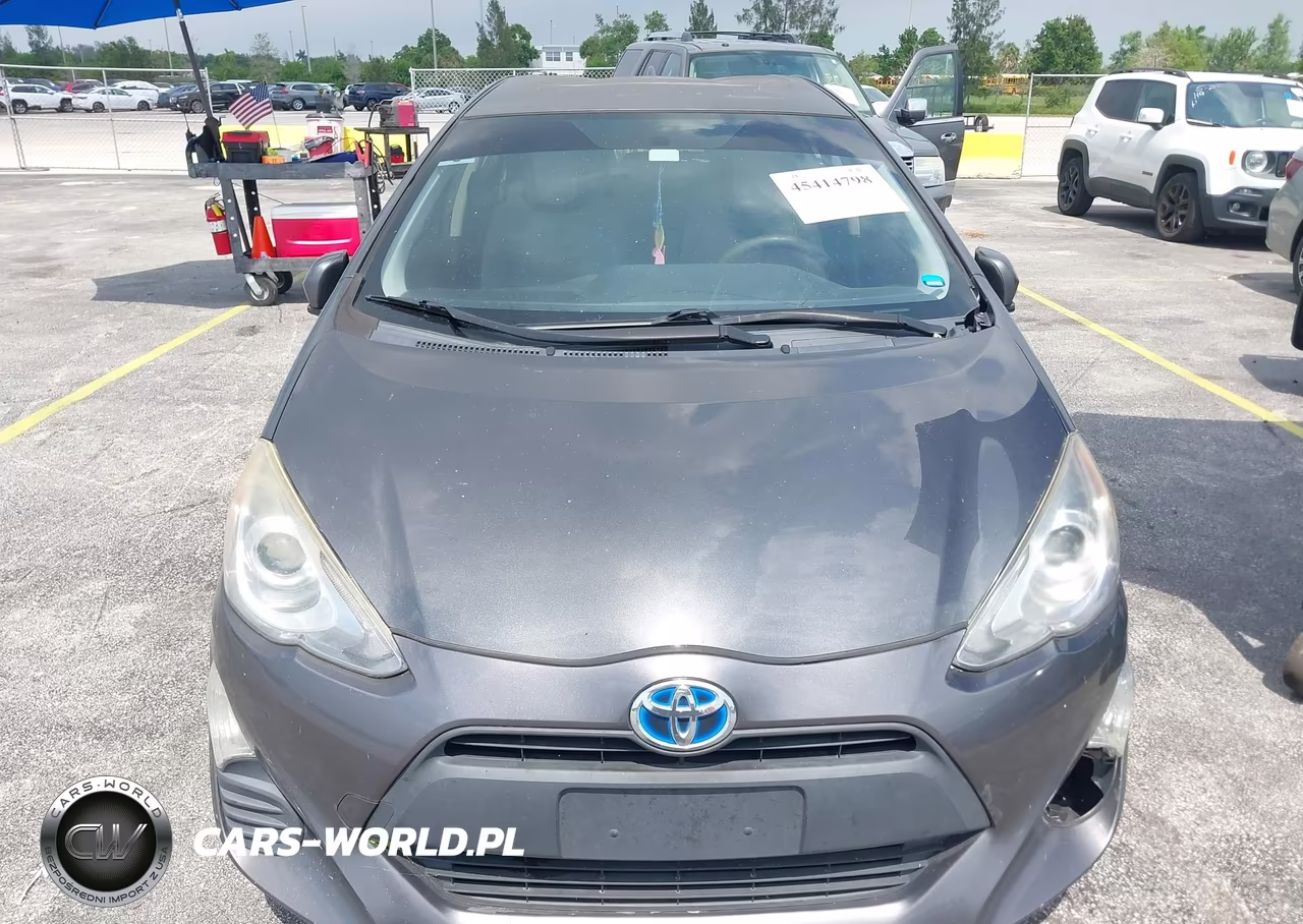 2016 Toyota Prius C One VIN:JTDKDTB31G1115491 - 6