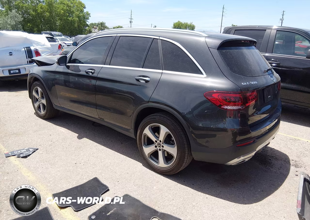 2021 Mercedes-Benz Glc 300 4Matic Suv VIN:W1N0G8EBXMV272951 - 3