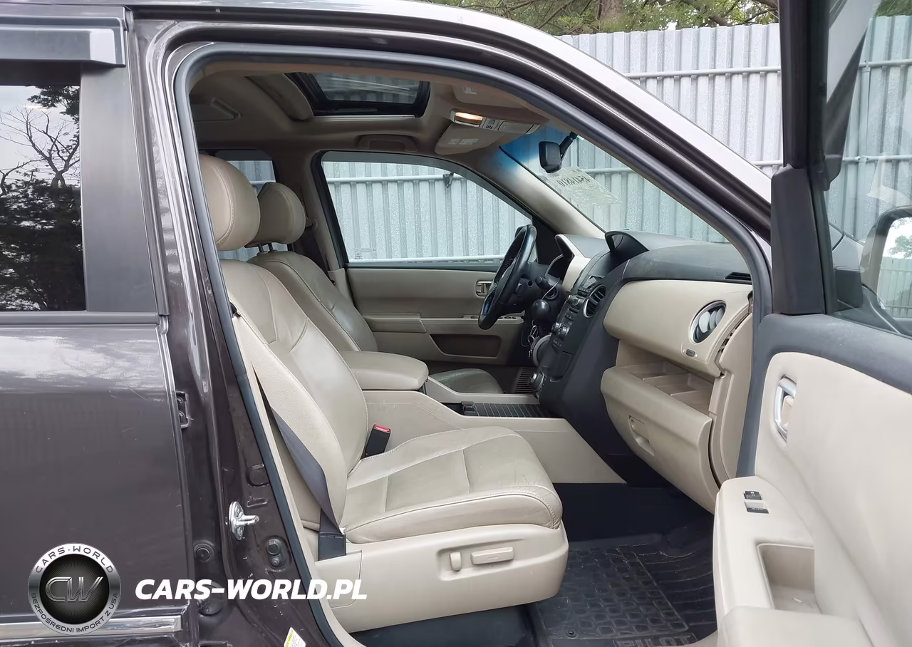 2012 Honda Pilot Touring VIN:5FNYF4H90CB071779 - 5
