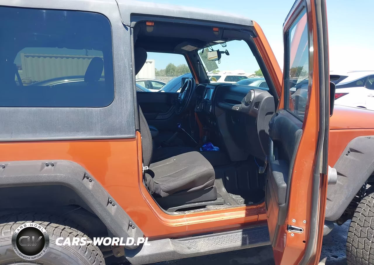 2011 Jeep Wrangler Sport VIN:1J4AA2D11BL508151 - 5