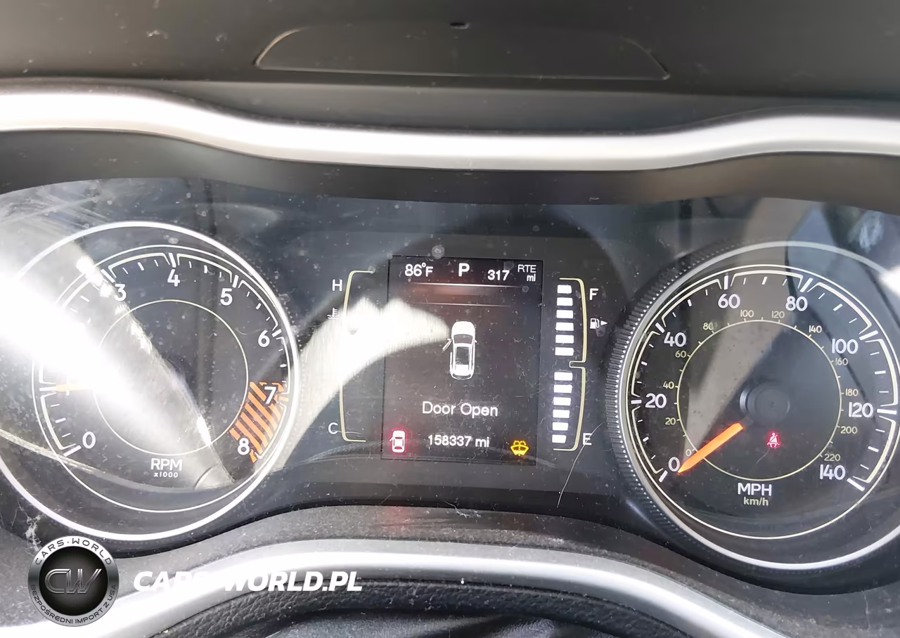 2015 Jeep Cherokee Latitude VIN:1C4PJLCS4FW706694 - 7