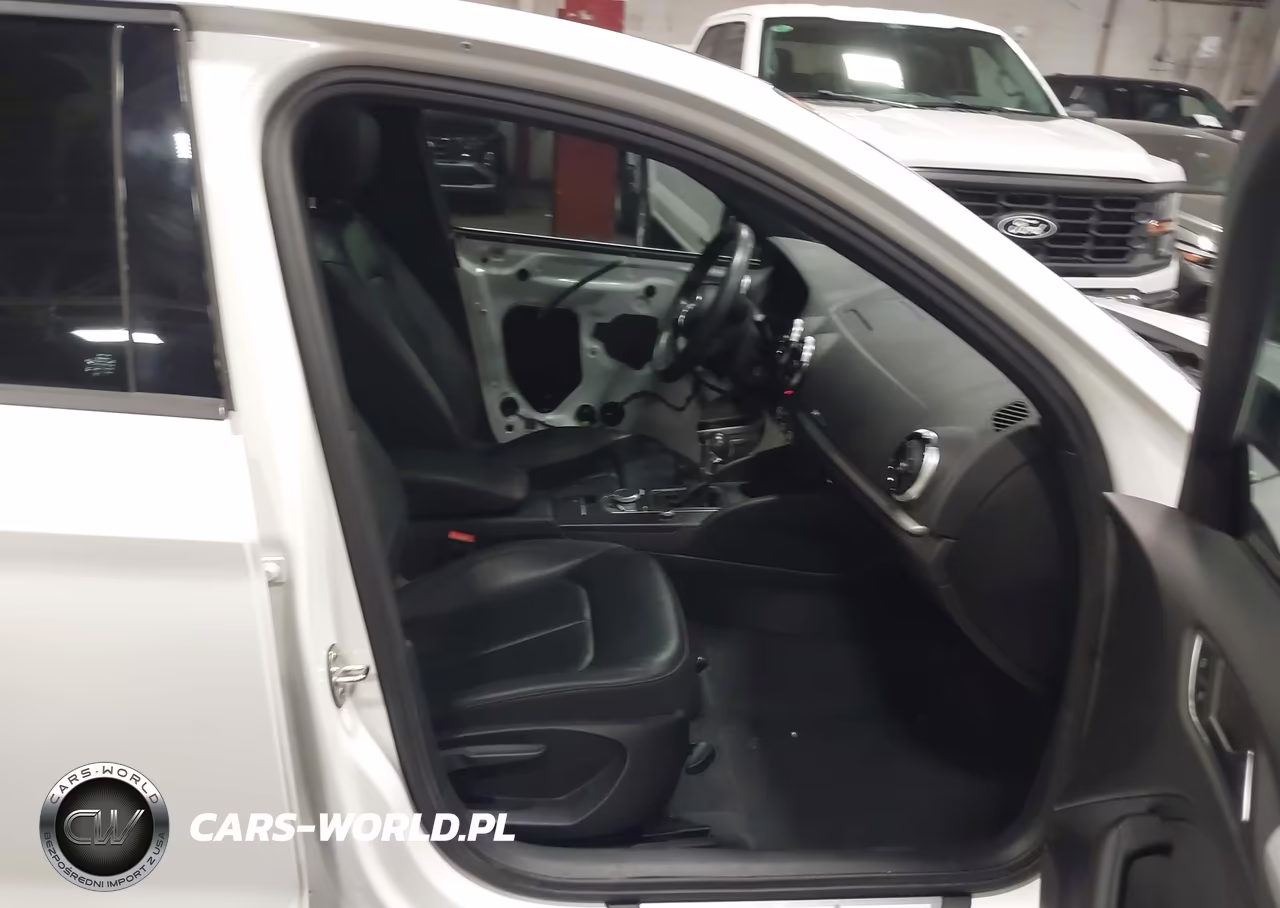 2019 Audi A3 VIN:WAUAUGFF9K1010825 - 5