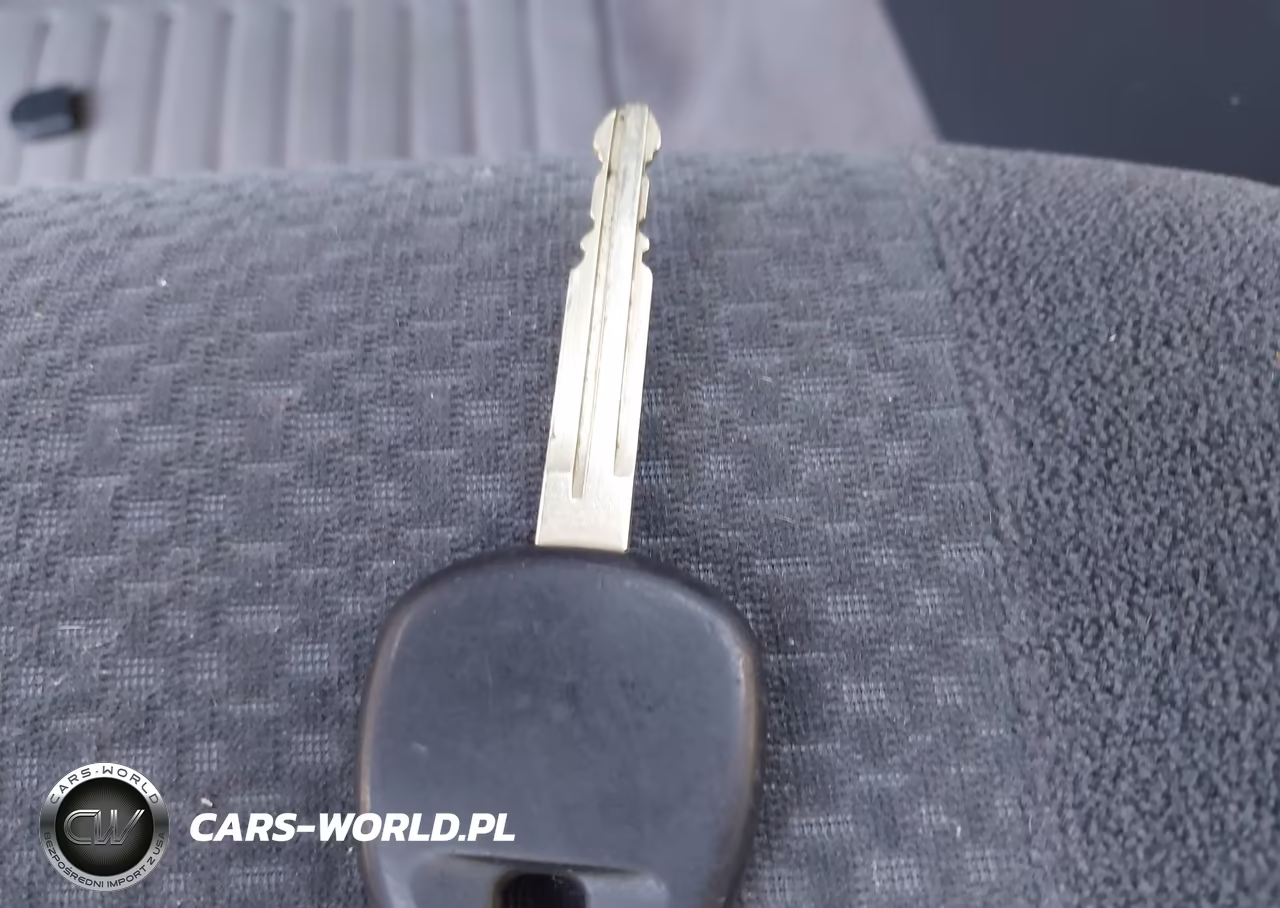 2007 Toyota Corolla Le VIN:JTDBR32E370106199 - 11