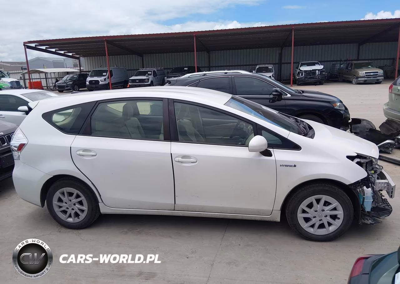 2014 Toyota Prius V Three VIN:JTDZN3EU6EJ003329 - 13