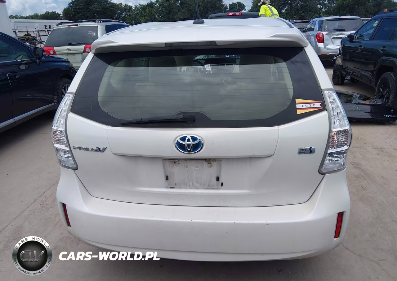 2014 Toyota Prius V Three VIN:JTDZN3EU6EJ003329 - 16