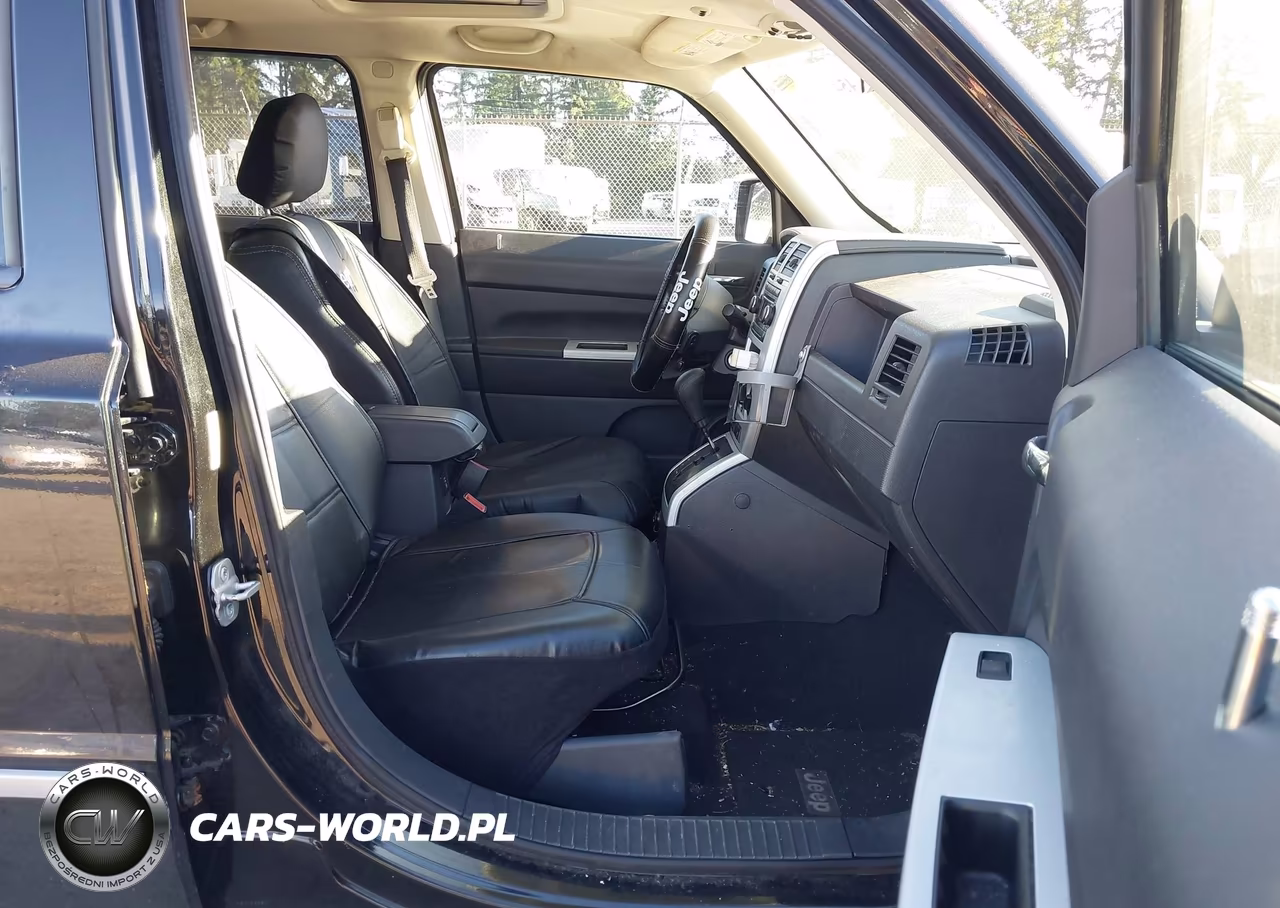 2008 Jeep Patriot Limited VIN:1J8FF48W78D639823 - 5