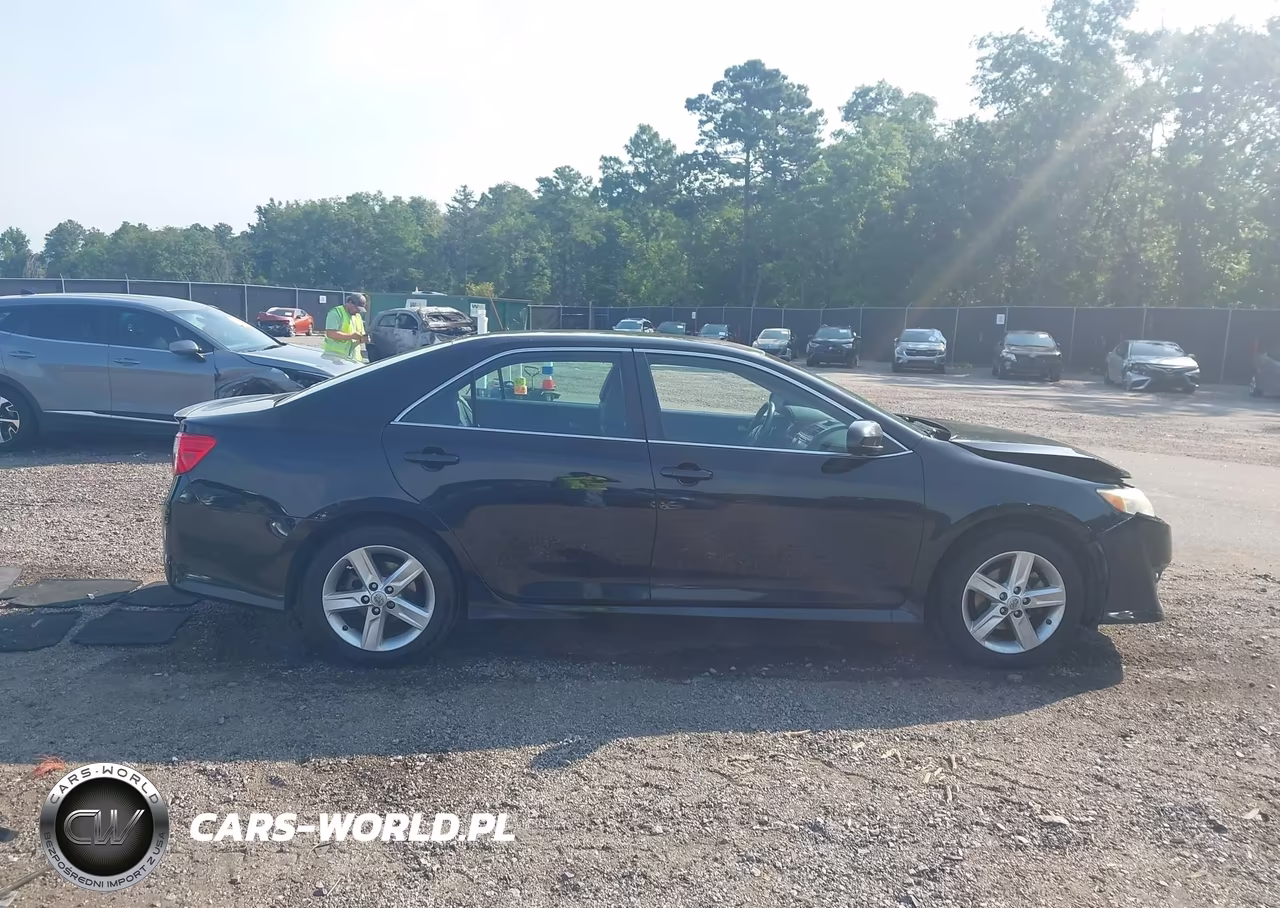2014 Toyota Camry Se VIN:4T1BF1FKXEU760955 - 13